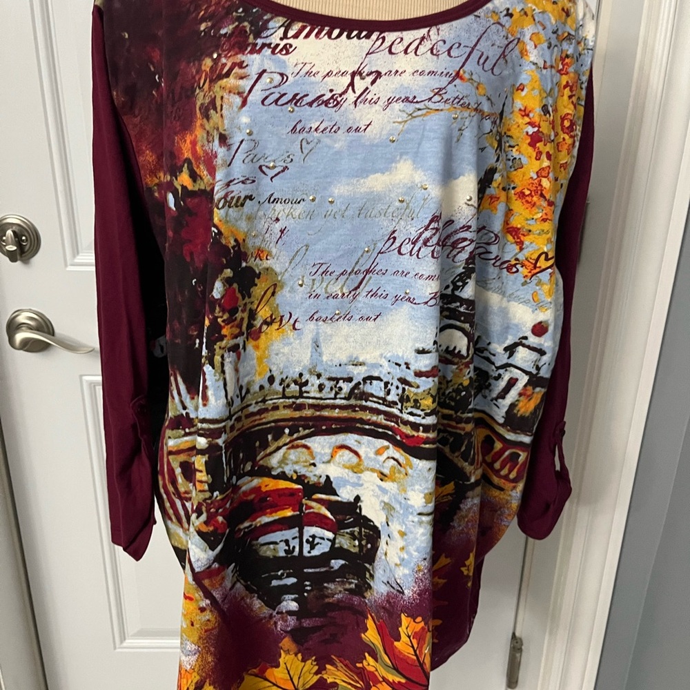 🔥118–NWOT Artistic Print Long Sleeve Top